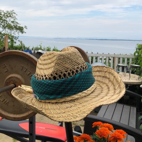 Dressed Hats - Picture 5 of 5